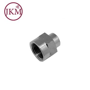 MANIFOLD REDUCER 1/4F X 1/2F (GAV 1226-6)